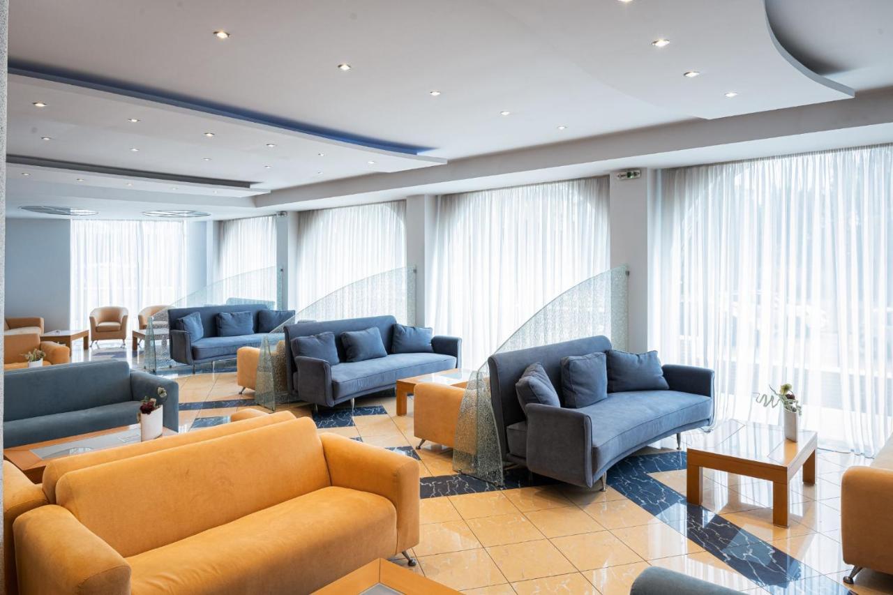 Kreoli Suites Glyfada アテネ エクステリア 写真