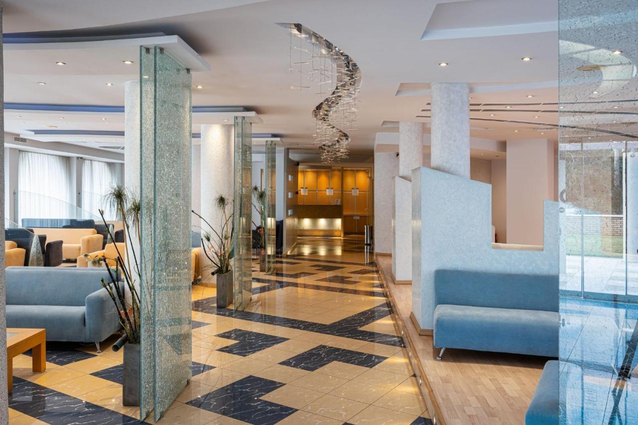Kreoli Suites Glyfada アテネ エクステリア 写真
