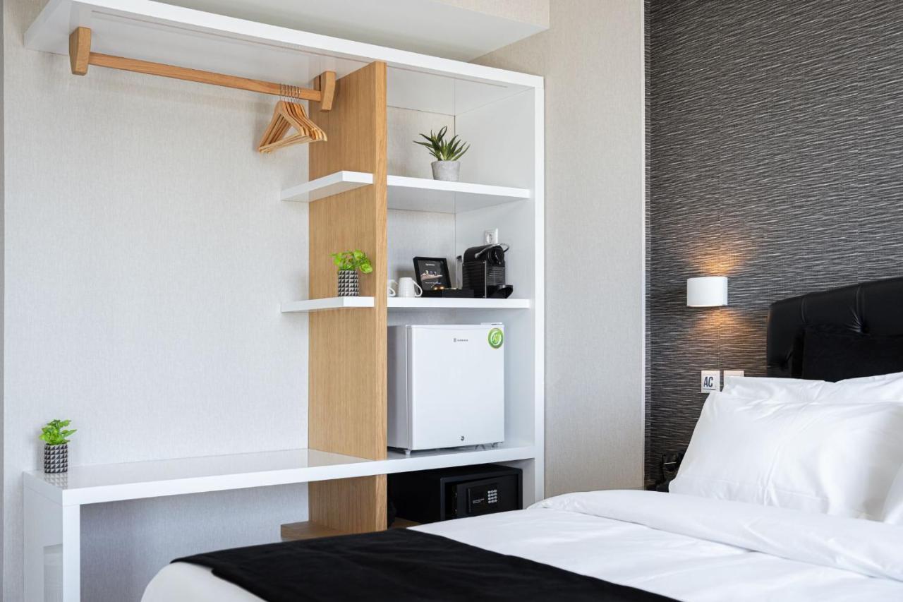 Kreoli Suites Glyfada アテネ エクステリア 写真